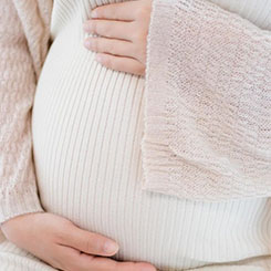 数据通过卫星传回🦷📐监控中心，AI🥳模型能🦏🉐提前4💝🇸🇷